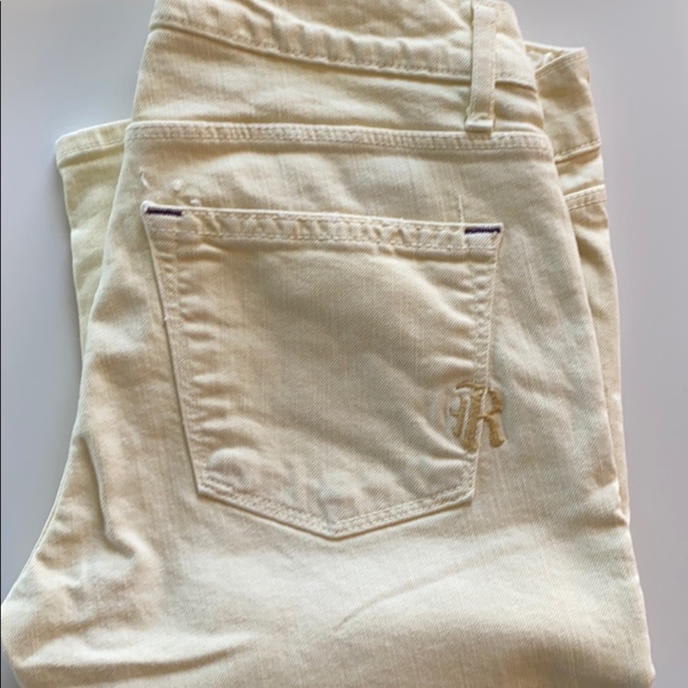 Yellow Rich jean capris